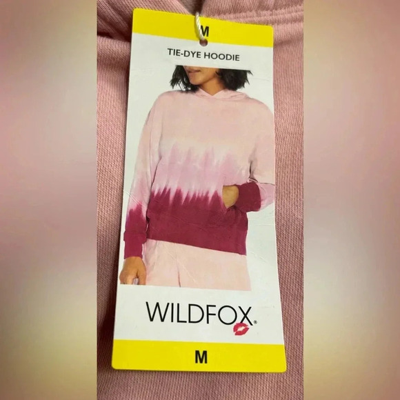 WildFox Tie-Dye Hoodie Sweatshirt Tie-Dye Pink Olivia Size Medium - Picture 4 of 4
